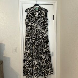 TRUE DESTINATIONS Maxi Dress